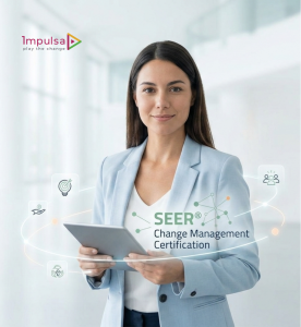 Esta imagen está diseñada específicamente para la sección final. Es una imagen de "perfil profesional" que denota autoridad, competencia y preparación. El uso de la tableta con el logo y el texto de la certificación actúa como un sello de calidad que invita a la acción.